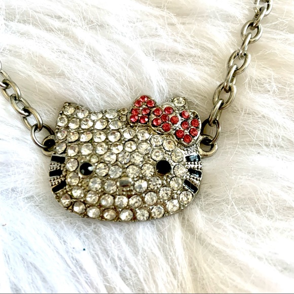 Bling Hello Kitty costume necklace and earring set - Picture 3 of 11